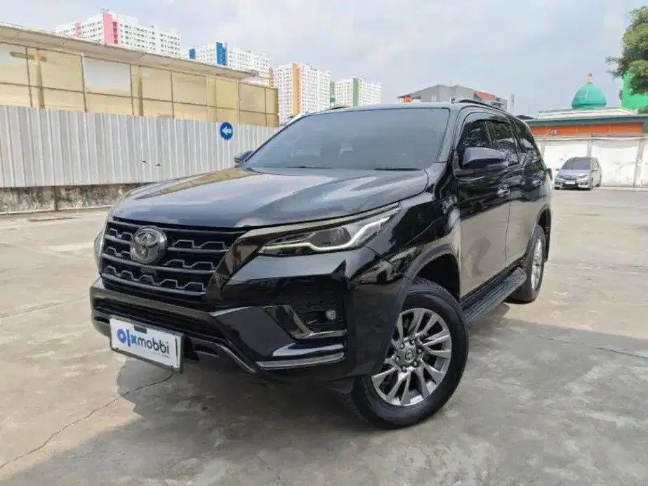 TDP 1 JUTA Toyota Fortuner 2.8 VRZ Solar-AT 2022 Hitam CUJAB