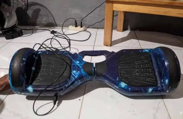 Hoverboad latih keseimbangan