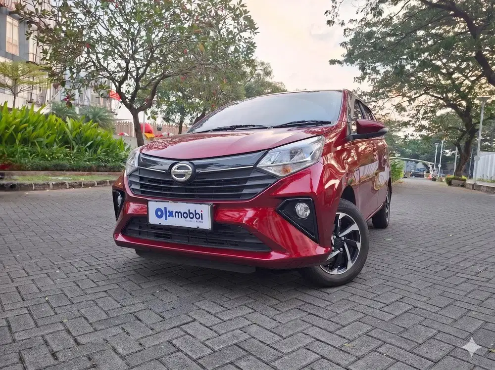 TDP 1 JUTA Daihatsu Sigra 1.2 R Bensin-AT 2023 Merah C7ECP