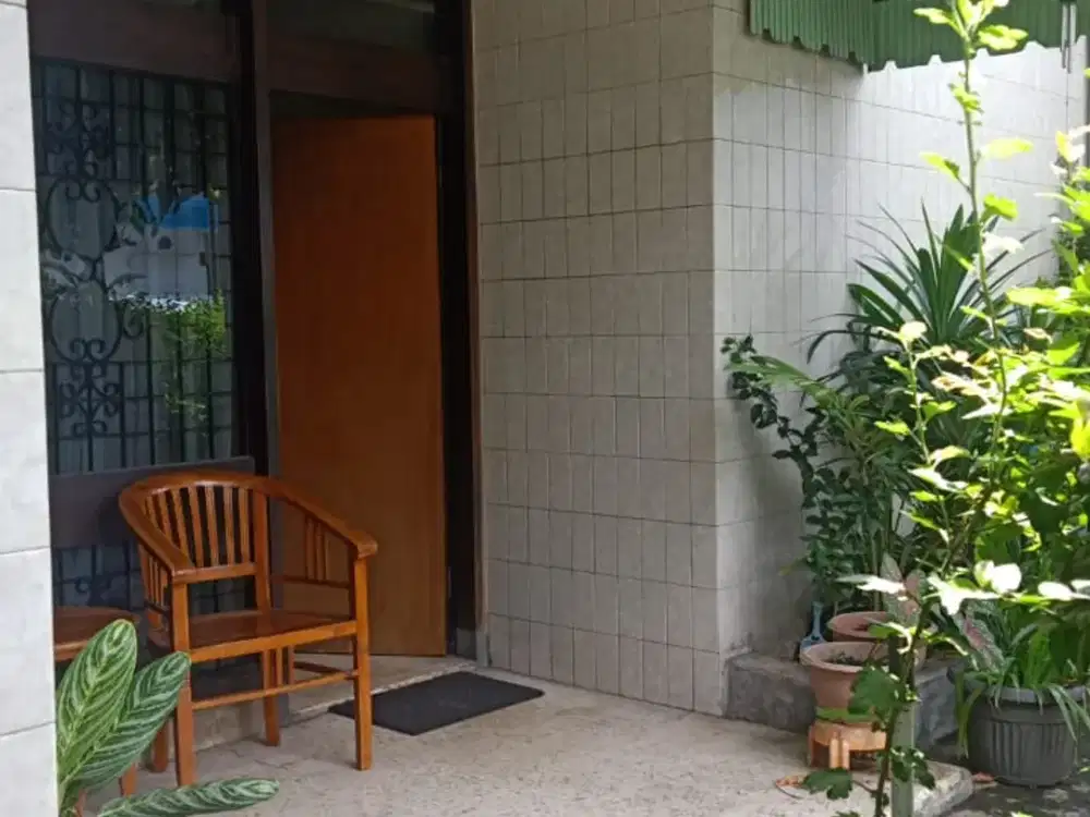 rumah tengah kota sayap andir sudirman bandung dalam komplek