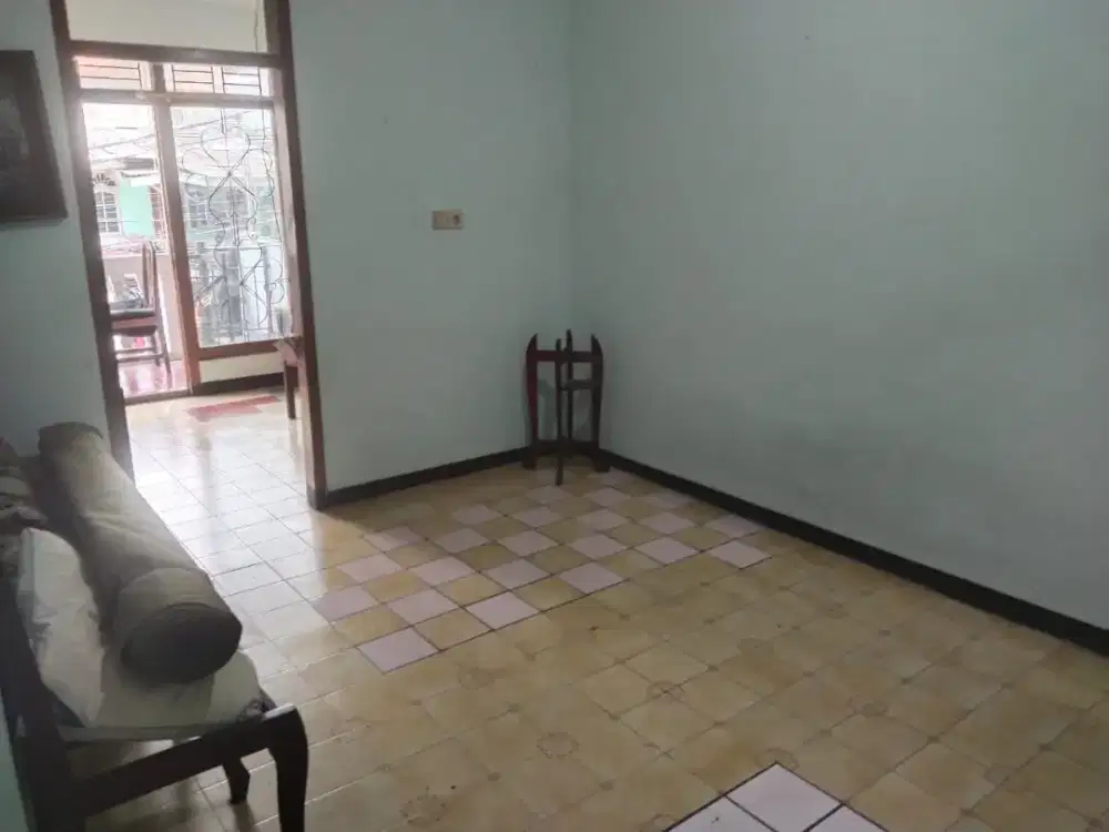 Indekos  kosan wanita