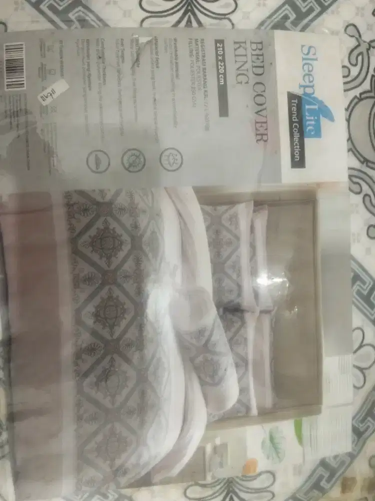 bed cover sisa stock uk.210x220 merek sleeplite