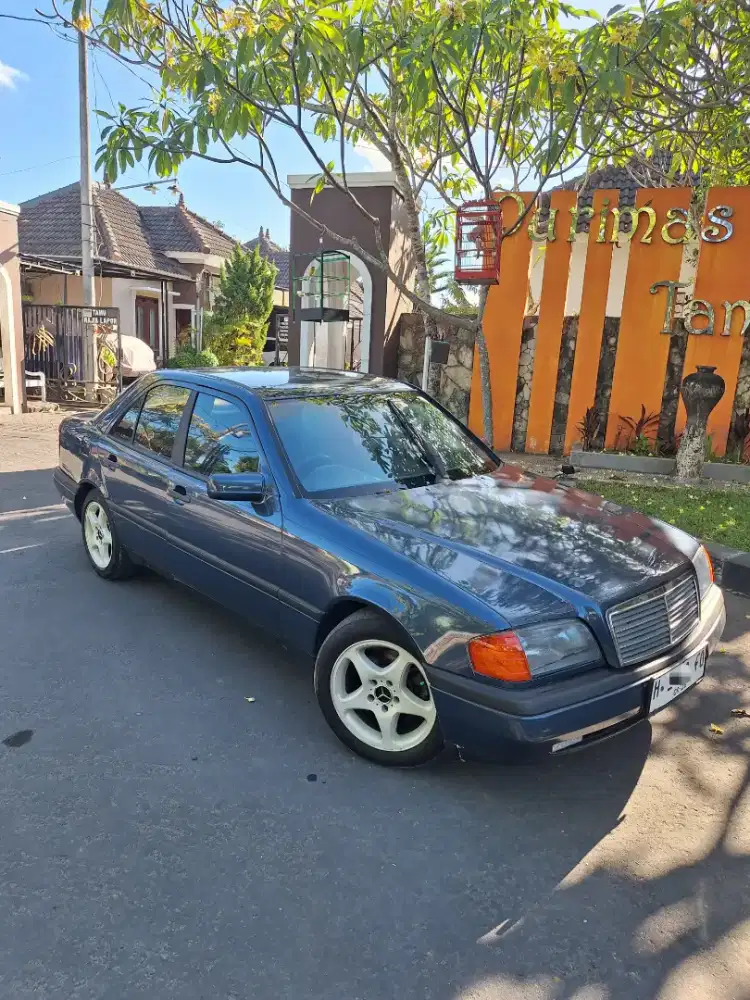 Mercedes Benz C180 W202