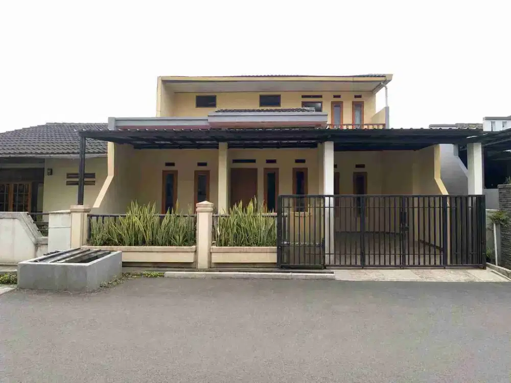 DIJUAL CEPAT RUMAH 2 LANTAI HARGA 780JT DI MARGAHAYU RAYA BUAH BATU