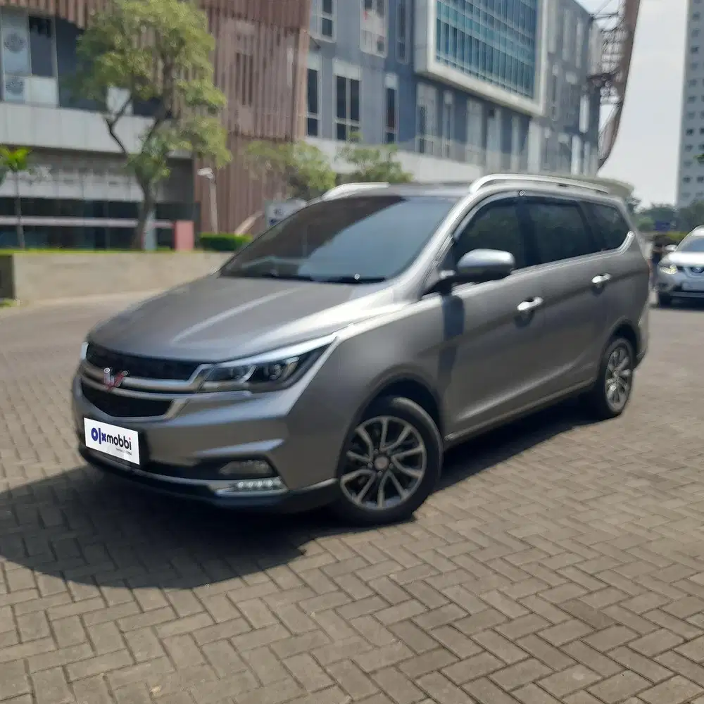 DP 1 JUTA Wuling Cortez 1.5 CT Lux Bensin-AT 2021 Silver CPOCB