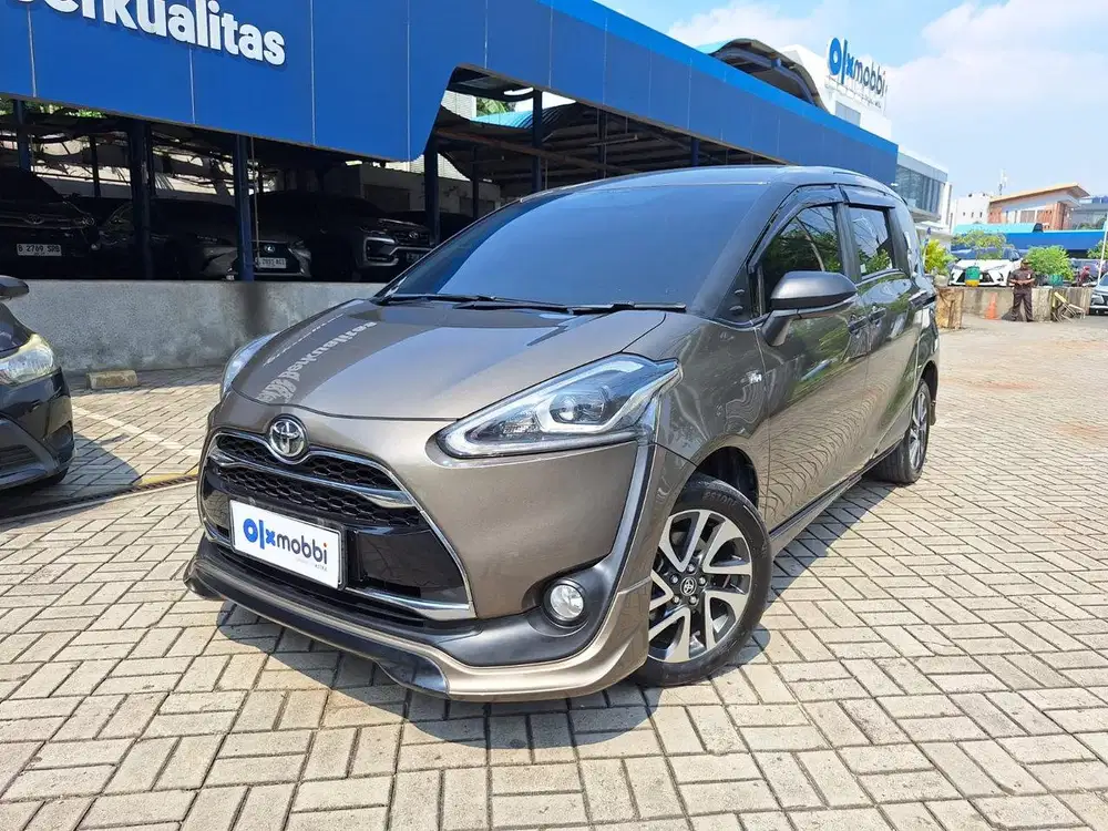 TDP 1 JUTA Toyota Sienta 1.5 Q Bensin-AT 2018 Coklat CUKJB