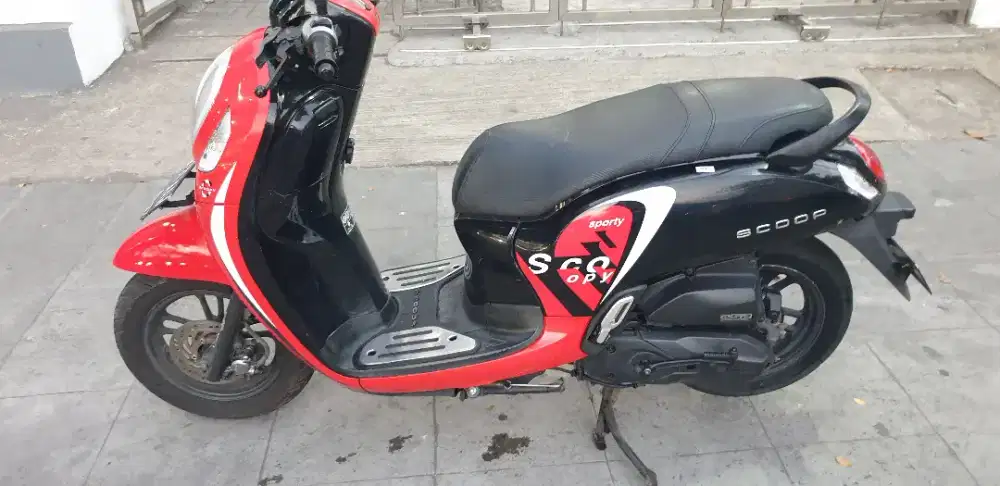 Scoopy Fhasion th 2022 mulus pool pjk 04-2027