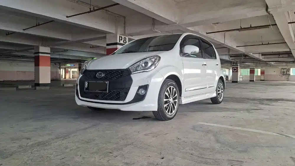 DAIHATSU SIRION RS AT MATIC 2016 PUTIH