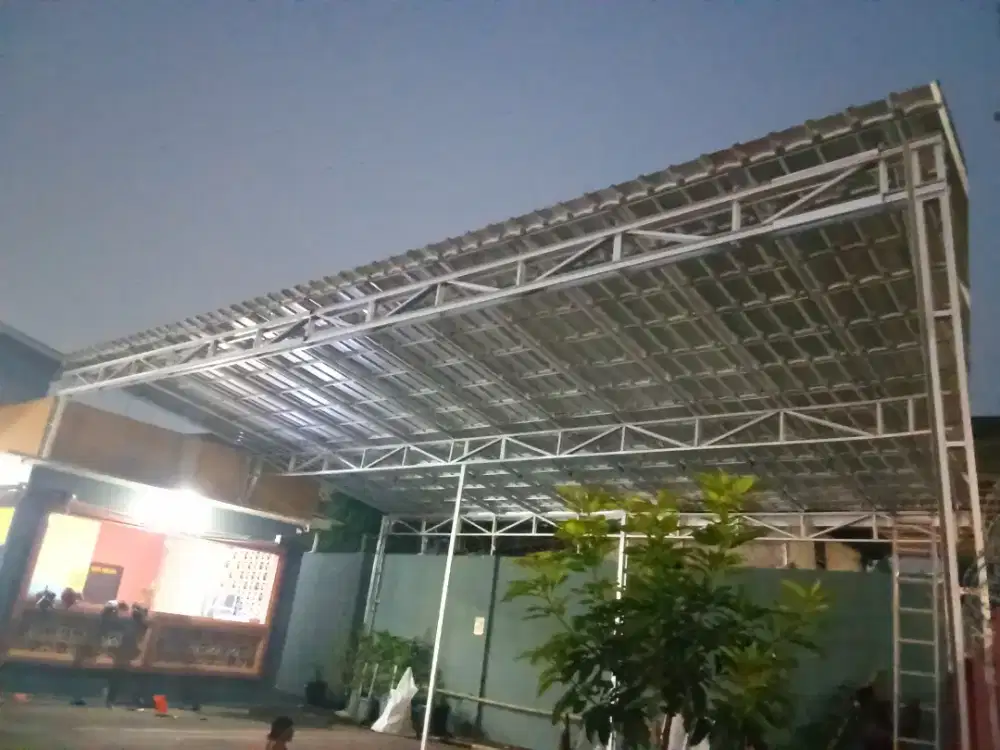 Rangka atap baja ringan