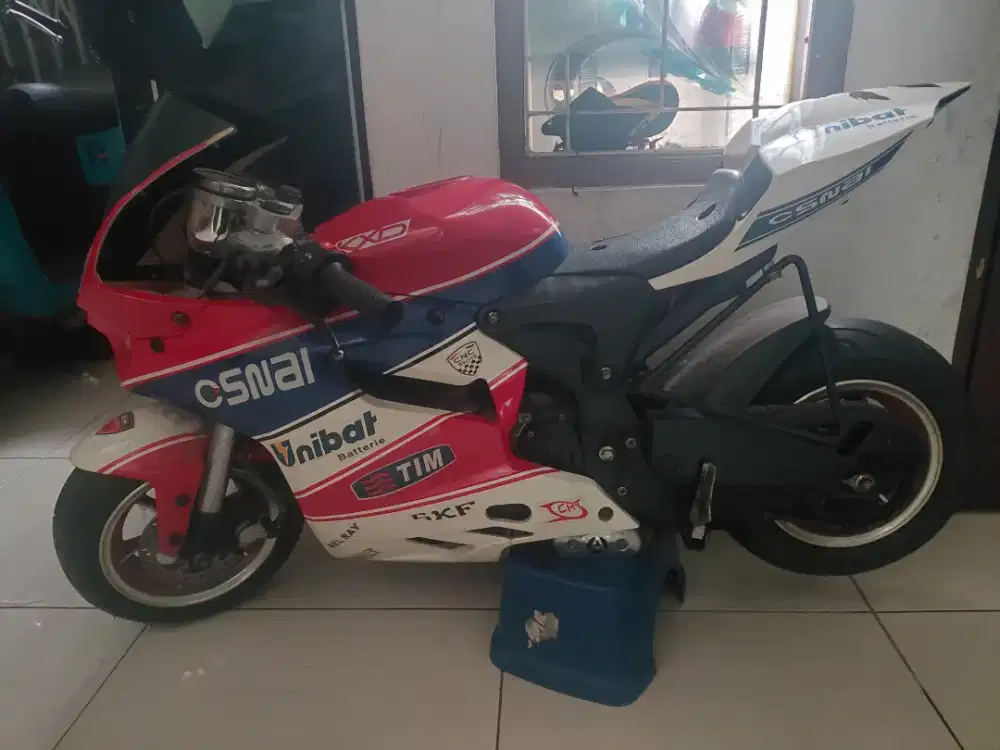 Mini gp 50cc 4 tak . Bensin
