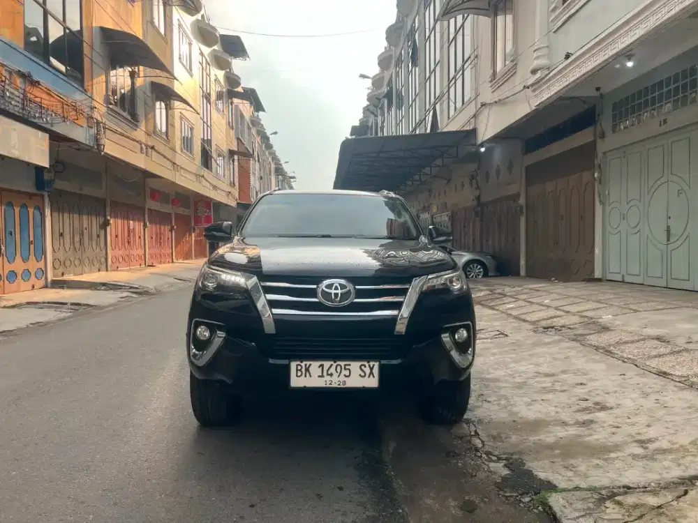 Odo 60xxx .Toyota Fortuner G diesel matic 2018