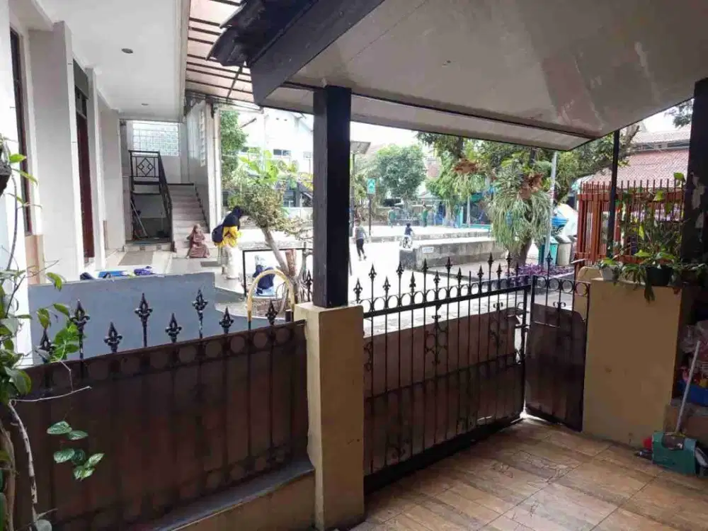 Rumah siap huni di Komplek Antapani