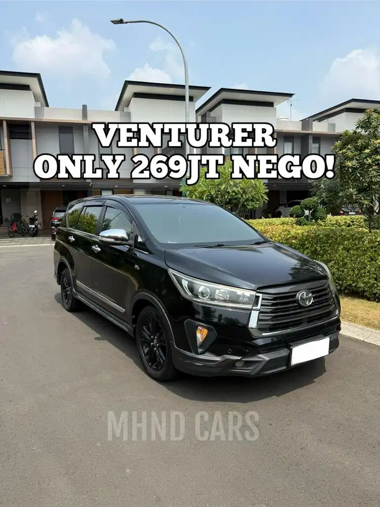 Toyota Kijang Innova Venturer AT Bensin 2016 Captain Seat