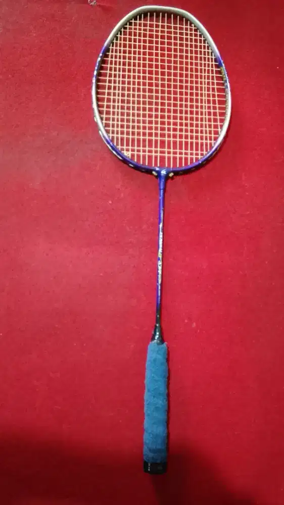 Raket badminton power