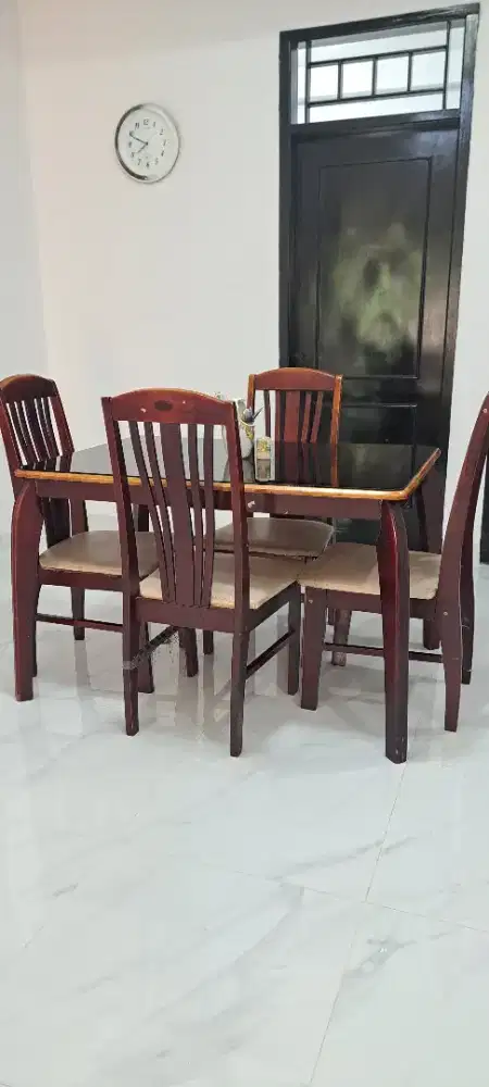 1 Set meja makan