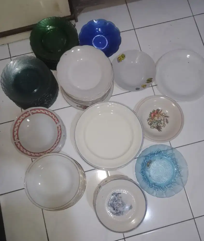 piring bekas layak pakai