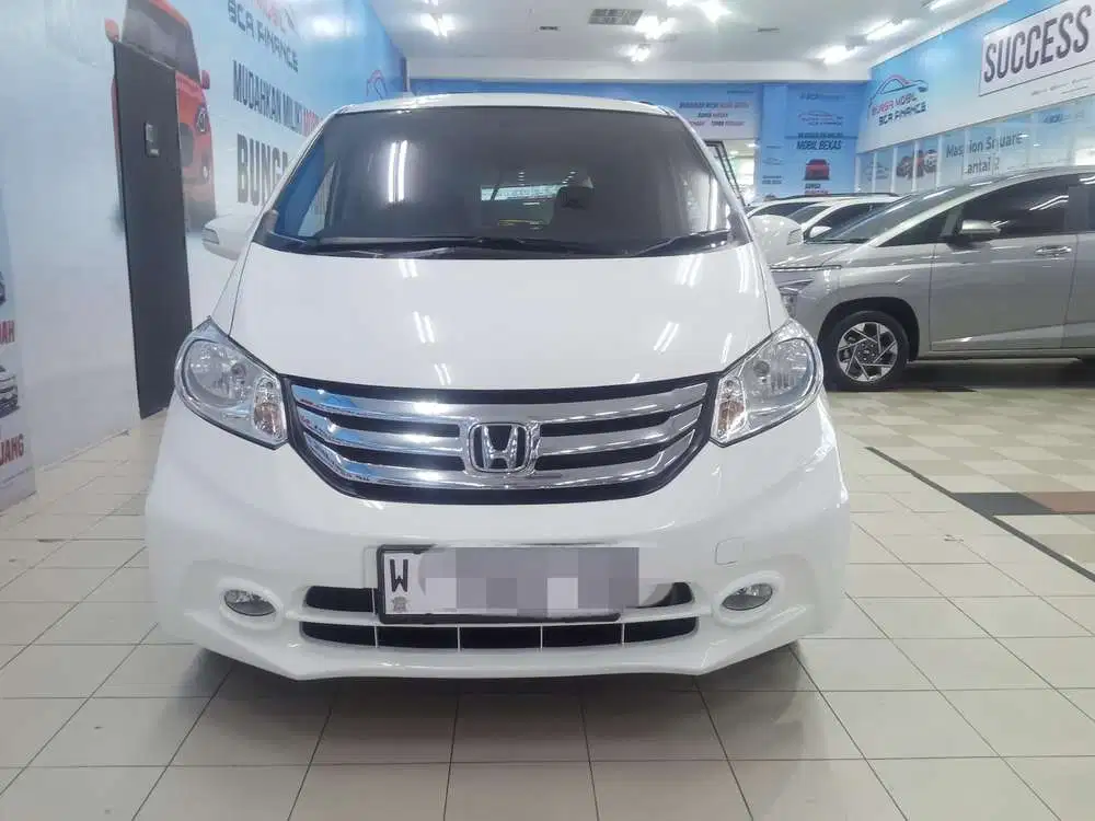 Honda Freed 2015 Bensin