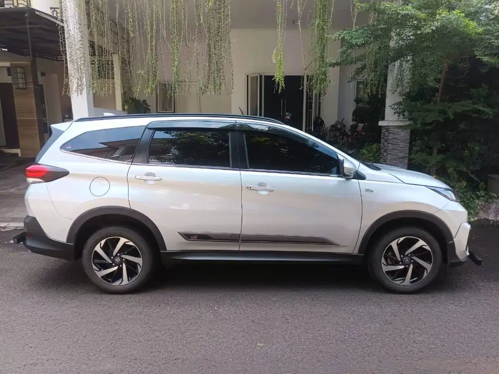 Rush 1.5 GR Sport AT 2021