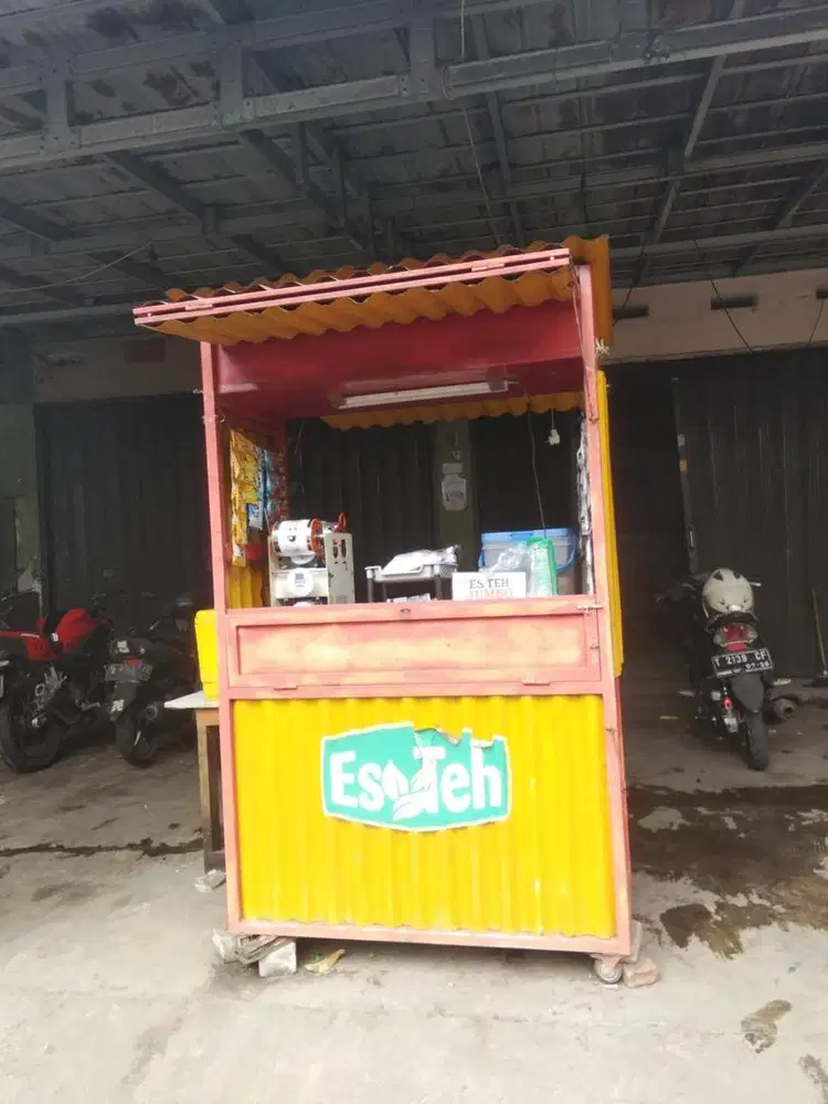 Gerobak bekas es teh