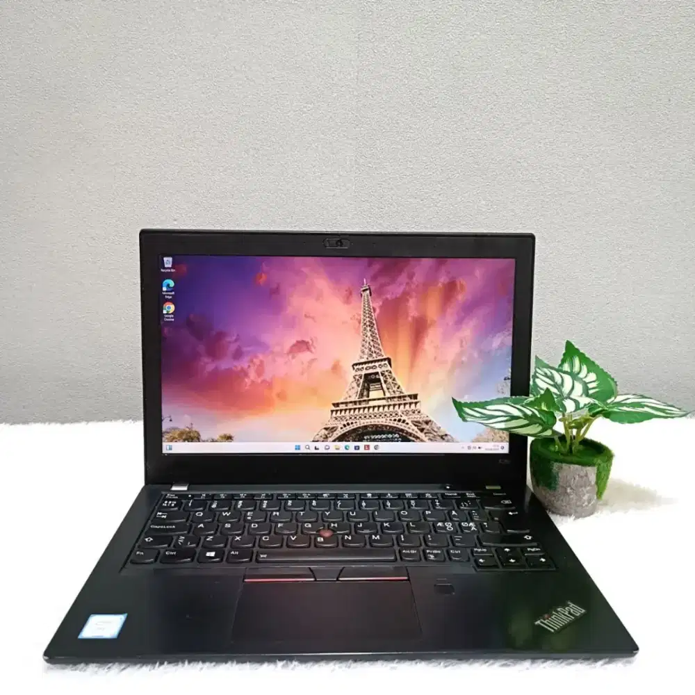 LAPTOP LENOVO THINKPAD X280 CORE I7 8550U RAM 16GB SSD256GB LAYAR  FHD