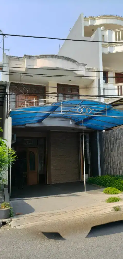 Rumah Rapi Terawat di Summagung Kelapa Gading Jakarta Utara