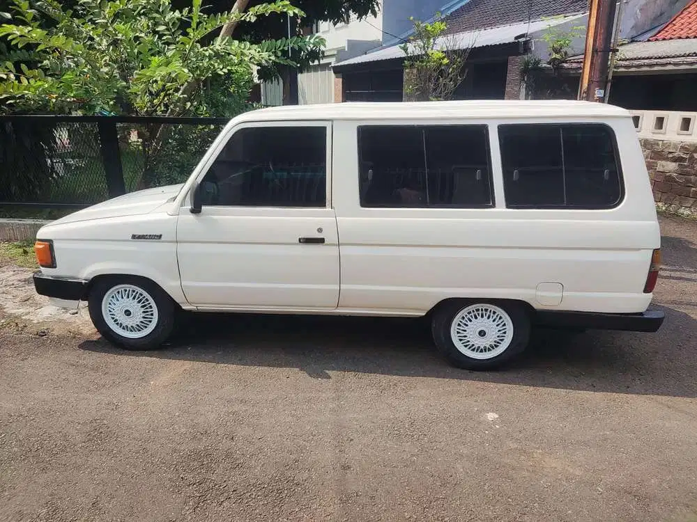 Toyota Kijang Super Ranger SX tahun 1989 3 pt