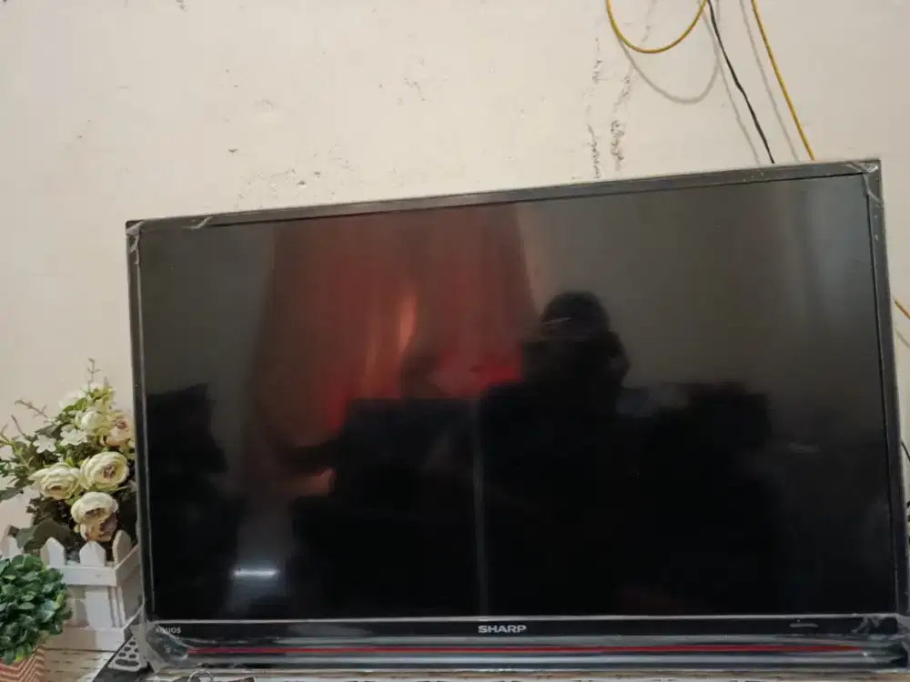 Jual tv sharp Aquos 32inch bekas