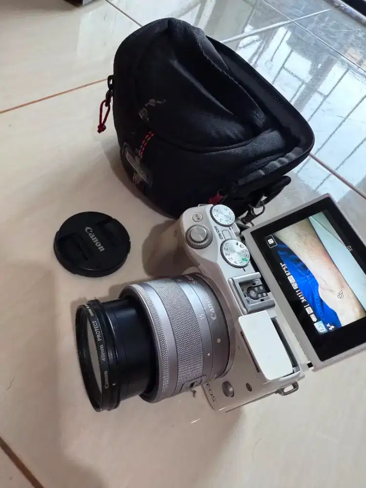 Camera Canon M3, Touchscreen