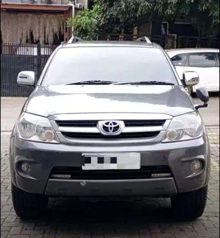 Toyota Fortuner G Luxury AT 2005 Bensin