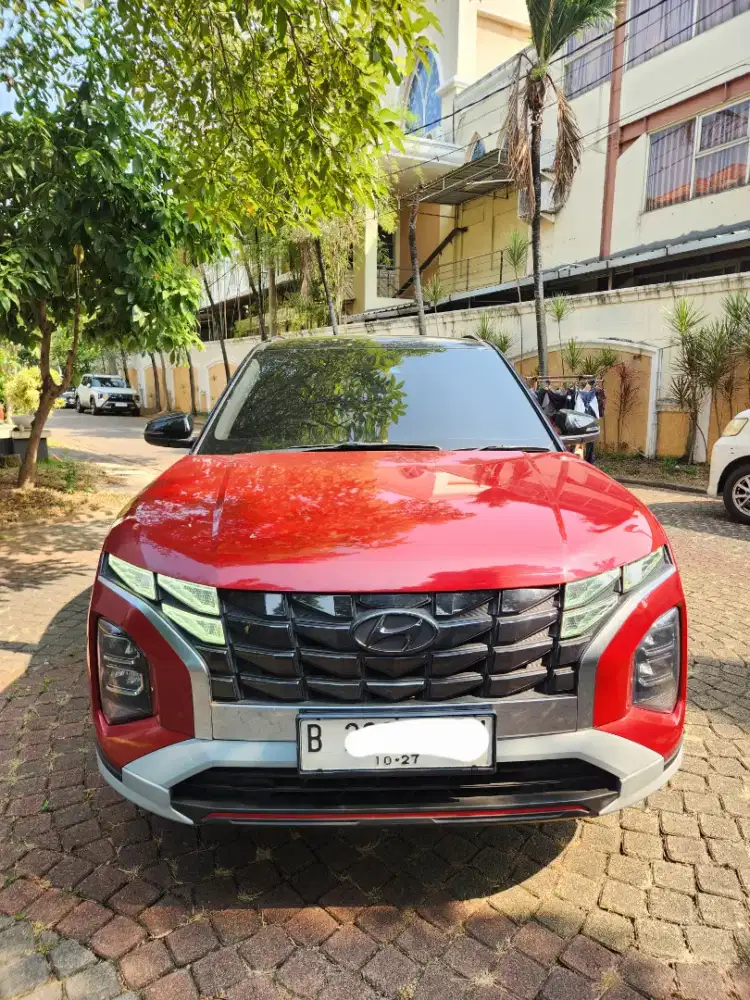 Low KM Hyundai Creta two tone 2022