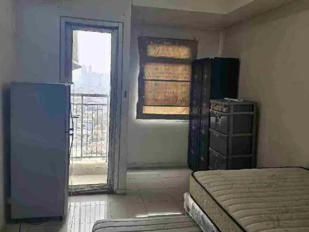 Di sewakan Studio apartemen Green Lake Sunter ukuran 21m semi furnish pic sesuai gambar