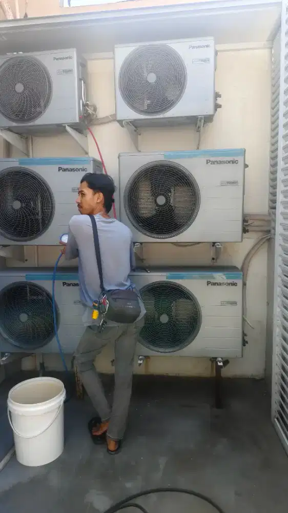 Dibutuhkan helper buat kerja ac