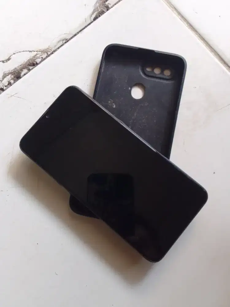 Oppo  A12 matot