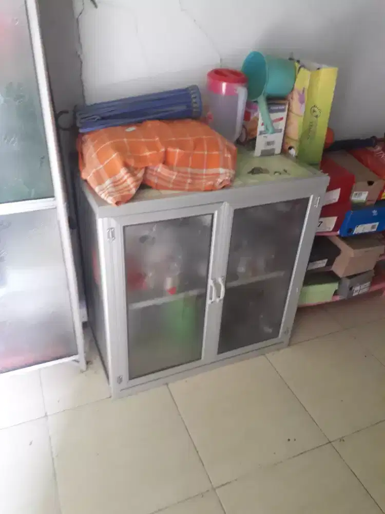 Lemari piring alumunium