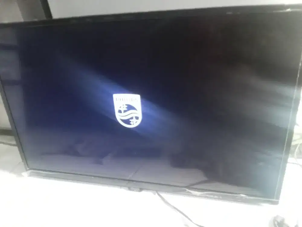 TV LED 32 ( Phillips)