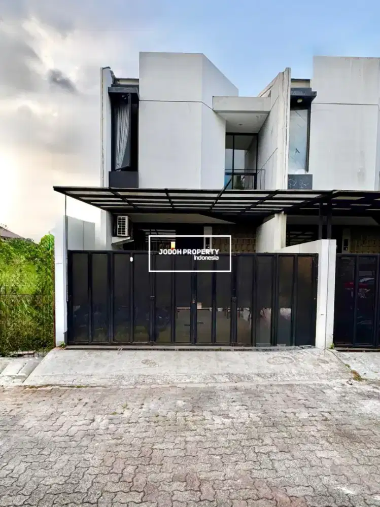 JUAL RUMAH SECOND TERAWAT DI CIRENDEU DEKAT MRT LEBAK BULUS
