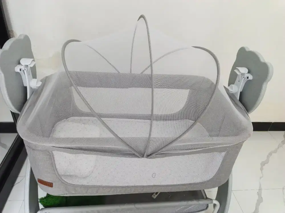 Dijual tempat tidur bayi