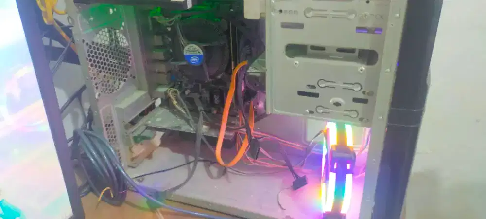 Komputer bekas siap pake