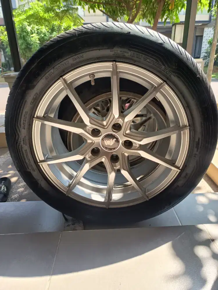Velg racing dan ban