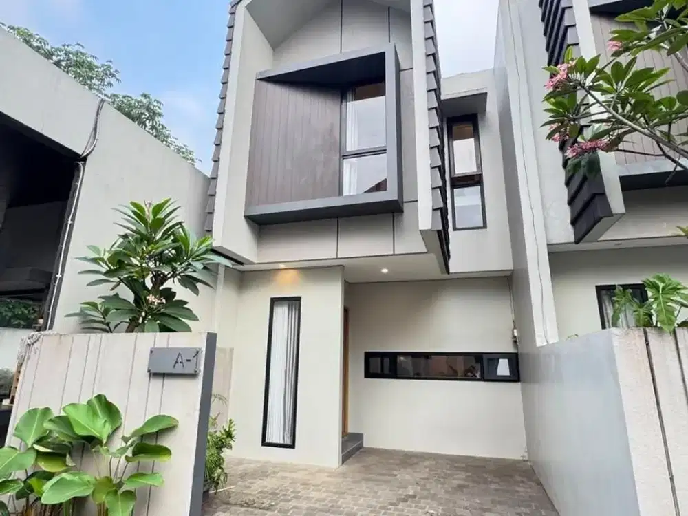 Dijual Rumah Serpong 2 Lantai 4KT 4KM Pinggir Jl Puspitek, Ready Stock