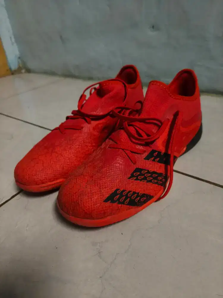 Sepatu Futsal Adidas Predator