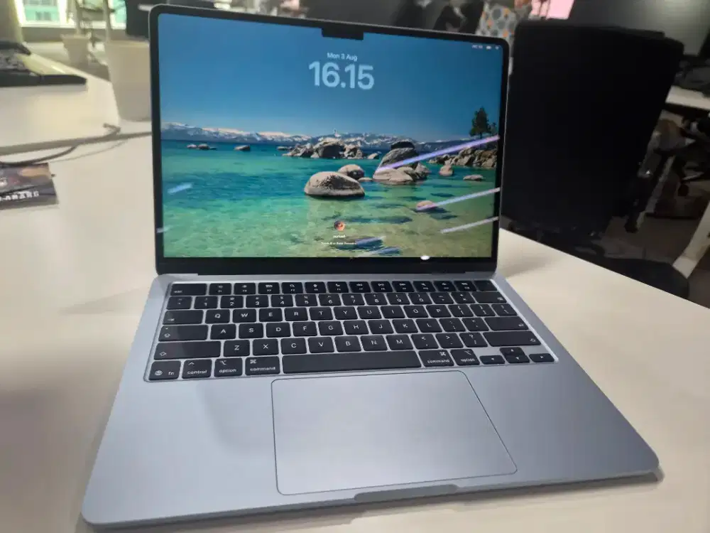 Dijual Macbook Air M5 24 GB