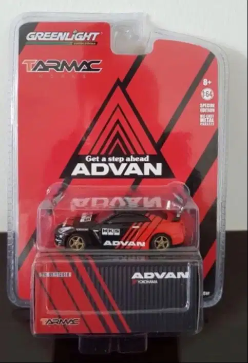 Greenlight Advan Tarmac Works Nissan Skyline GTR R35