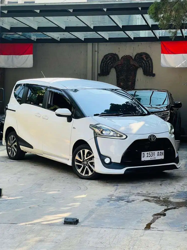 Toyota Sienta Q Matic 2017