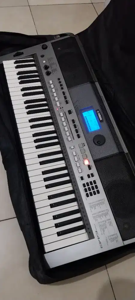 Yamaha PSR E 443