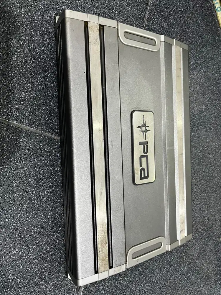 Power ampli speaker PCA 4 chanel seperti baru
