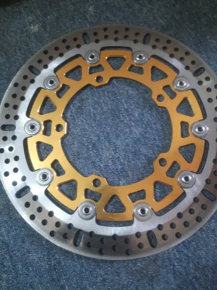 Disk 320mm sangat lebar(yamaha Xabre)