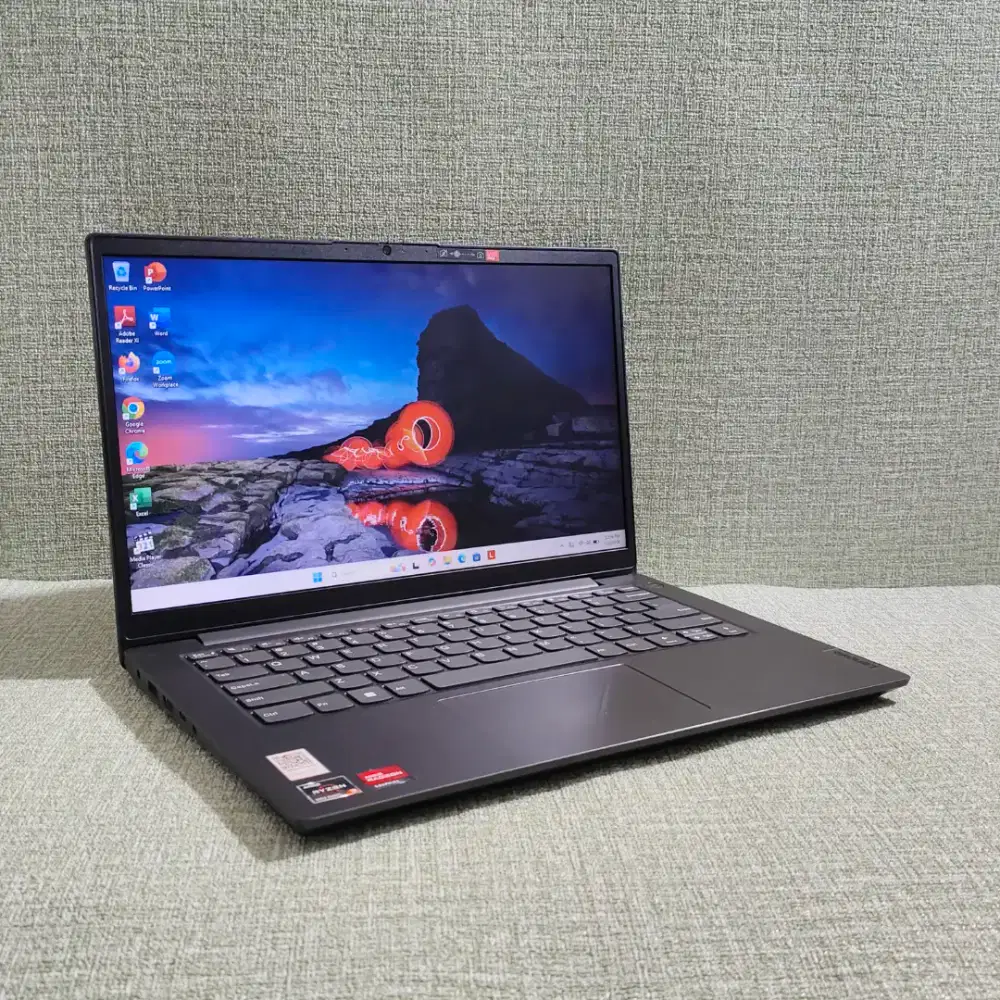 LENOVO V14 G2 ALC AMD Ryzen 3 5300U (8GB/SSD 256GB)