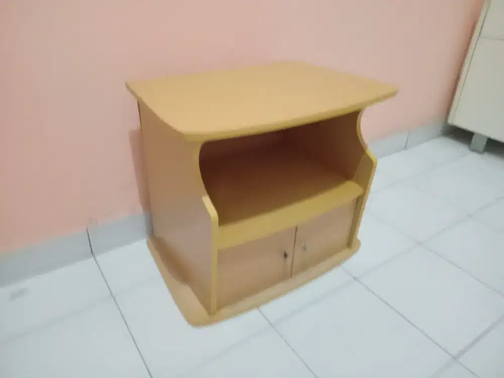 DIJUAL CEPAT MEJA TV 21 INCH