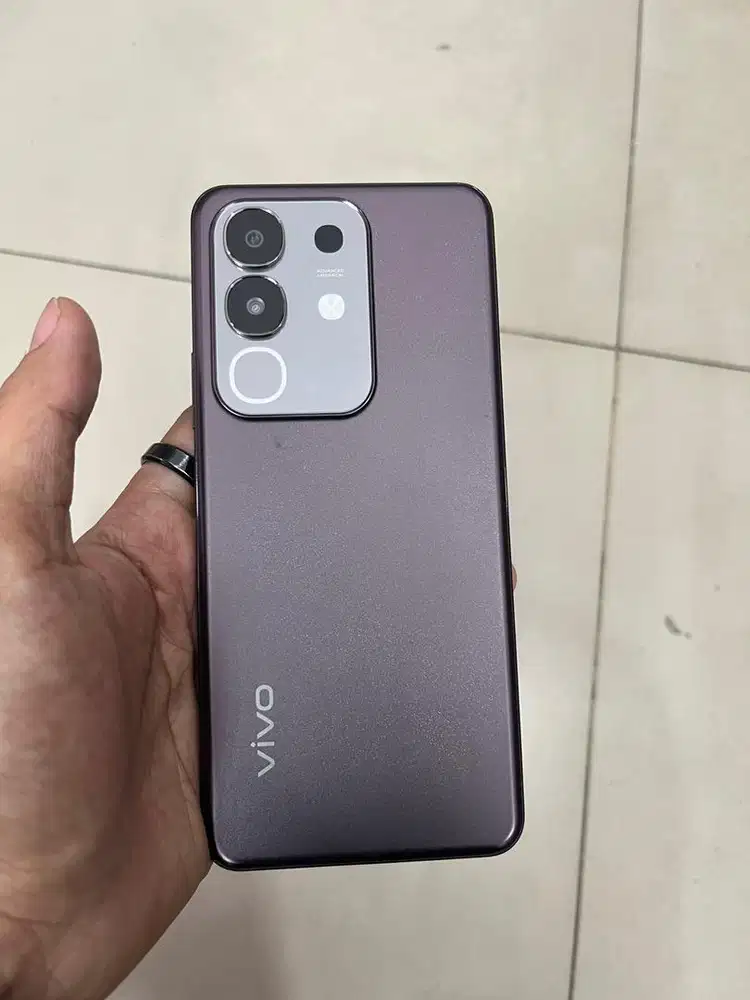 vivo y29 6/128 seken